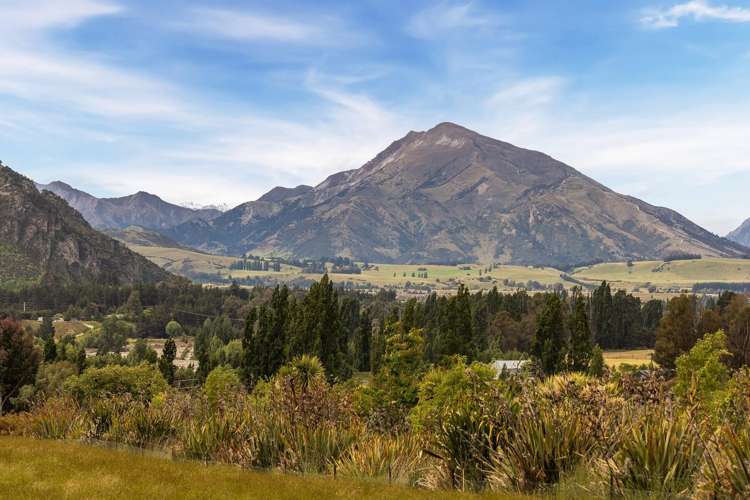 Cnr Faulks and Ballantyne Road Wanaka_18