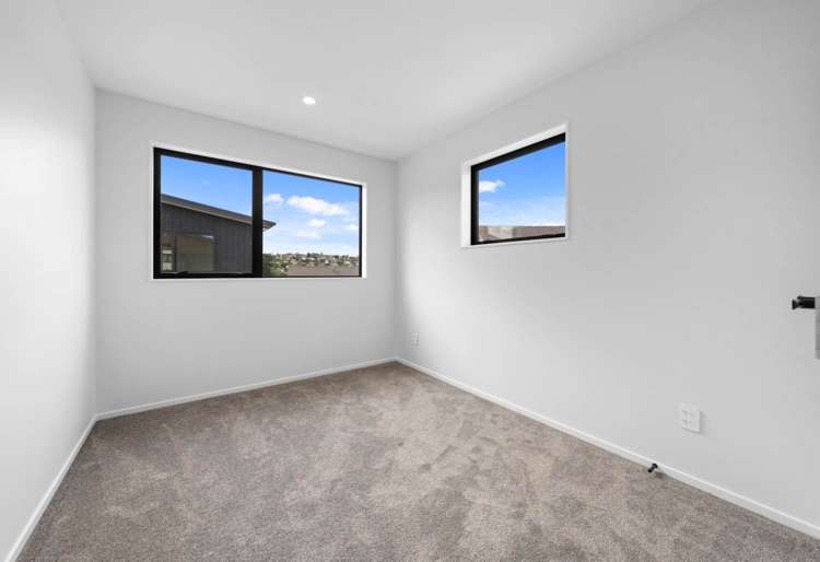 2/114 Cascades Road Pakuranga Heights_7