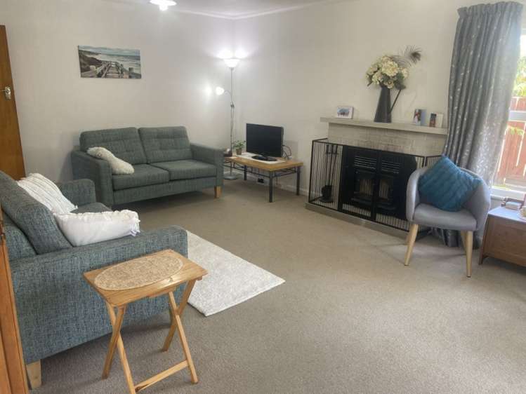 76 Neale Avenue Stoke_5