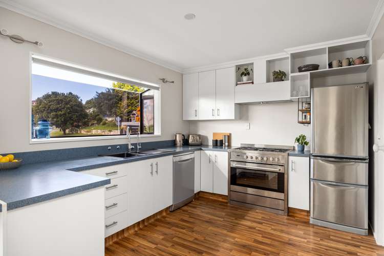 14 Meander Drive Welcome Bay_5