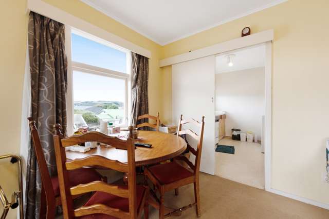 5/139 Queens Drive Lyall Bay_4