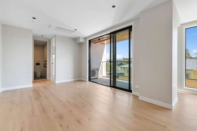 2/12 Burns Avenue Takapuna_3