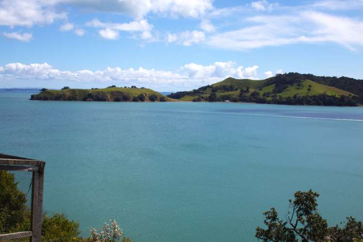 215K Awaawaroa Bay, Waiheke Island Awaawaroa Bay_17