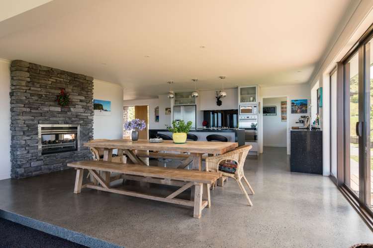 64 Onekainga Rise (Pvt) Whananaki_9