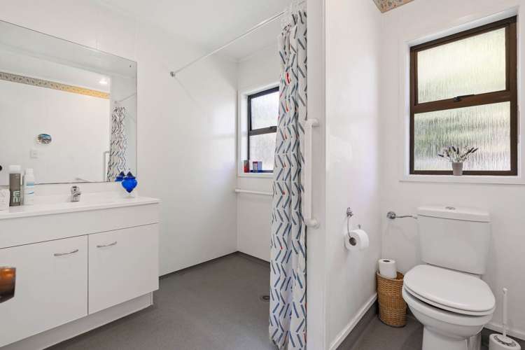 2/93 Lake Road Belmont_11