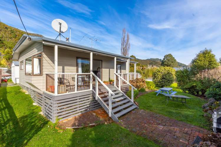 312f Waikawa Road Waikawa_19