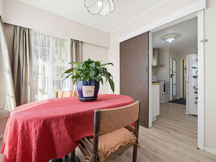 15 Camden place Pukete_10