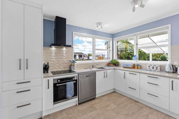 37a Hatton Road Orewa_9