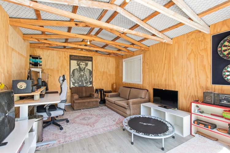 19 Handyside Street Tawa_14