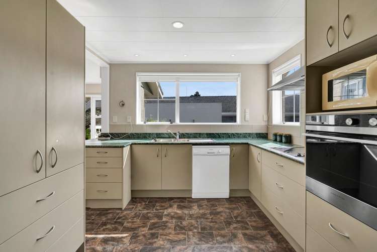 13 Quin Crescent Hawera_12