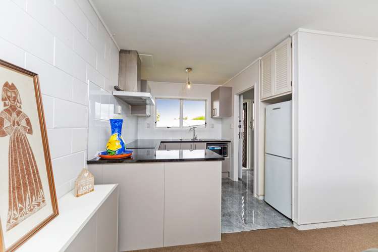 2/101 Mcleod Road Te Atatu South_8