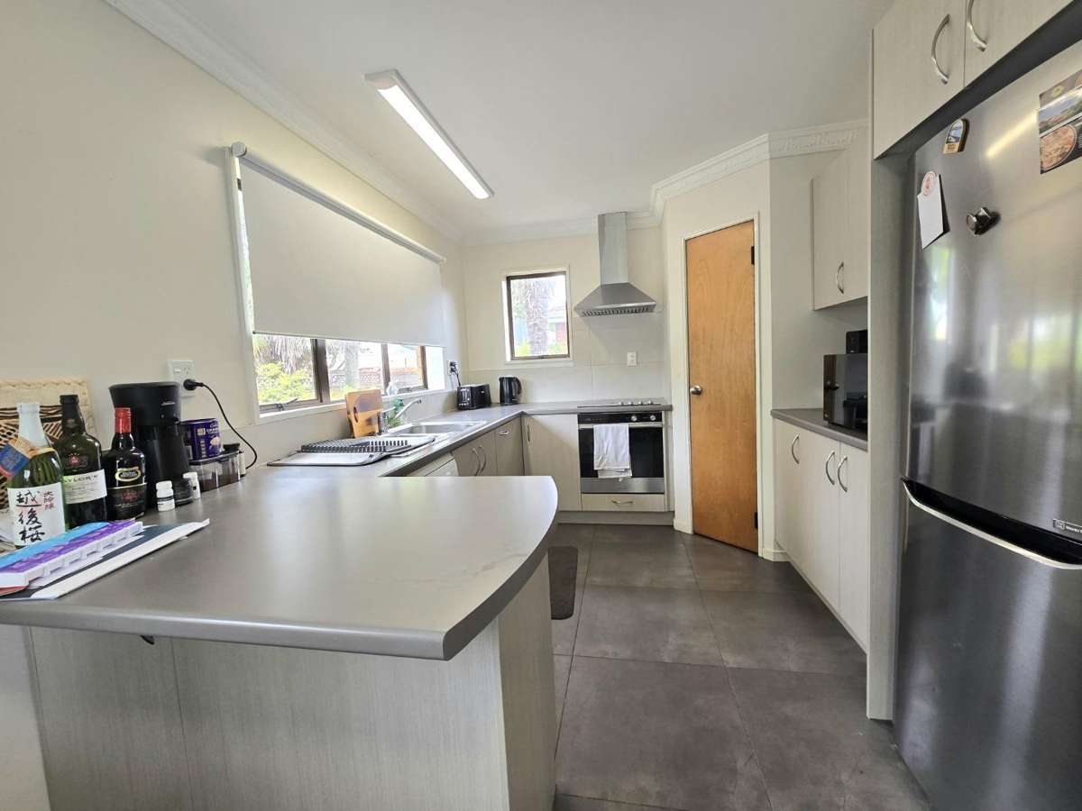 Spacious Two-Bedroom Home in Central Tauranga - Available on/after 30/11/2026 5