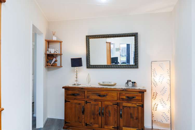 28 Cascade Crescent Westbrook_19