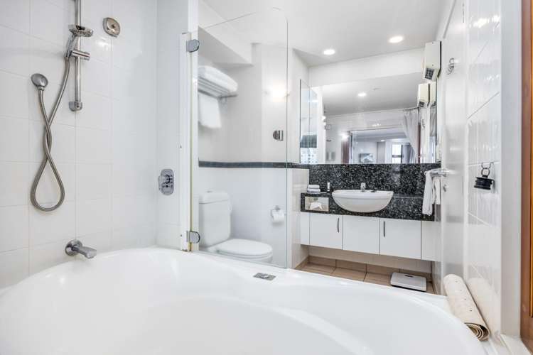 7p/100 Greys Avenue Auckland Central_12