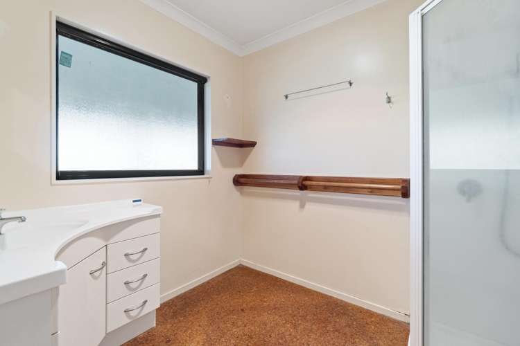 52 Racecourse Road Te Aroha_11