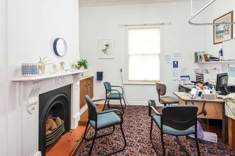 82 Lake Road Narrow Neck_6