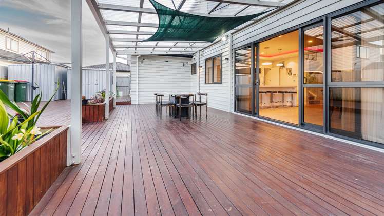 21 Quattro Avenue Flat Bush_18