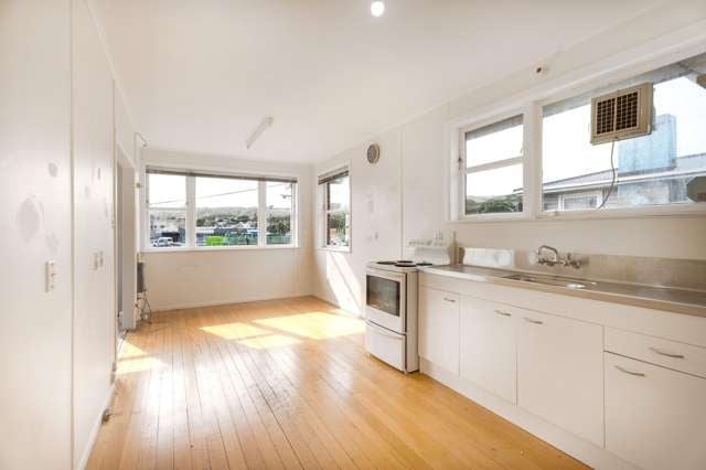 227 Bedford Street Cannons Creek_1