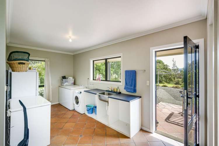 526 River Road Otane_23