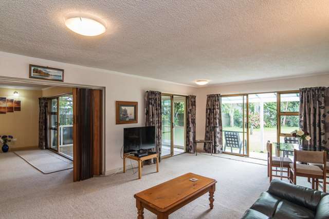 15 Knights Grove Otaki_4