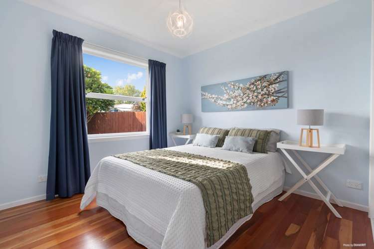 28 Clinton Avenue Te Atatu Peninsula_9