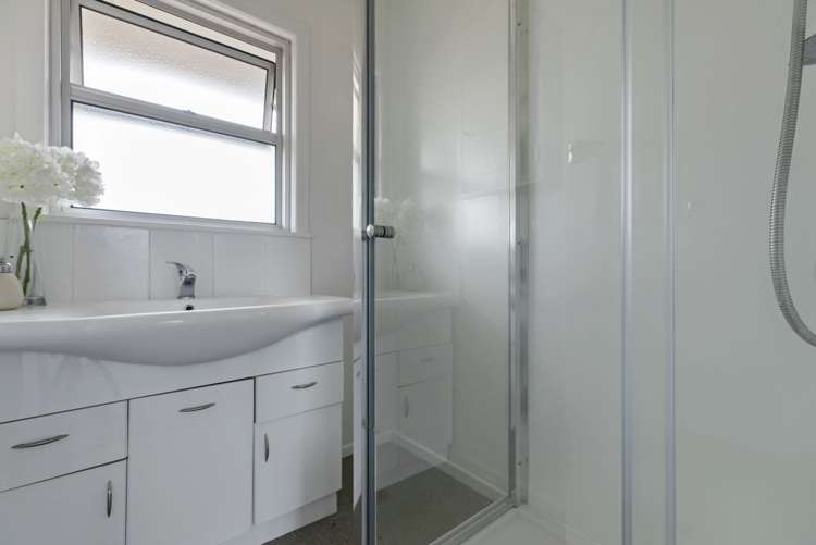 2/15 Brook Street Milford_8