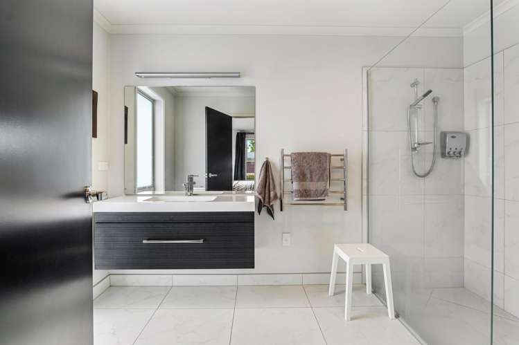 11 Fred White Drive Kumeu_18