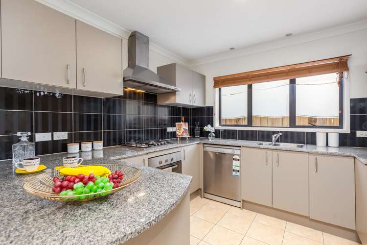 35 Agapanthus Place Flat Bush_14