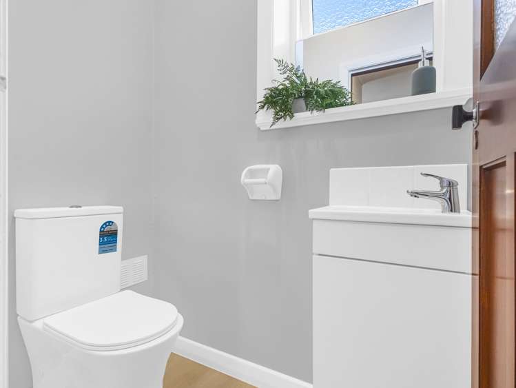 7a Nathan Place West End_29