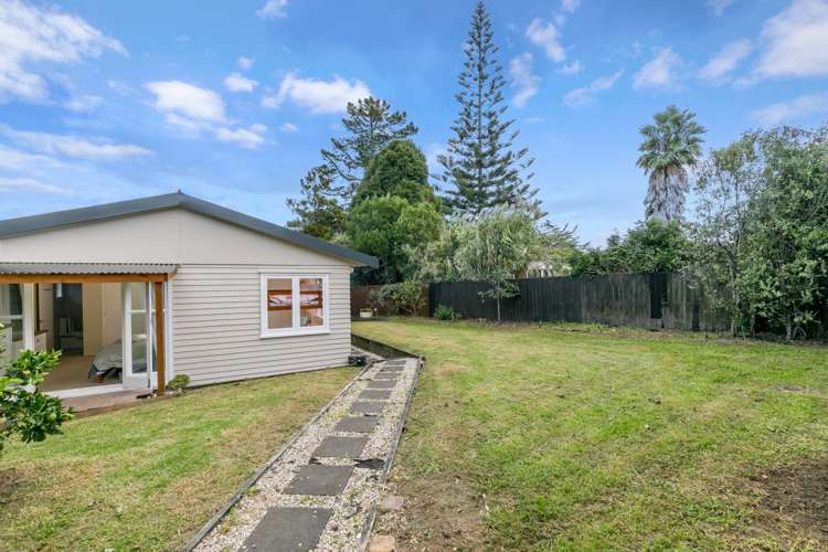 16 Hellyers Street Birkdale_2