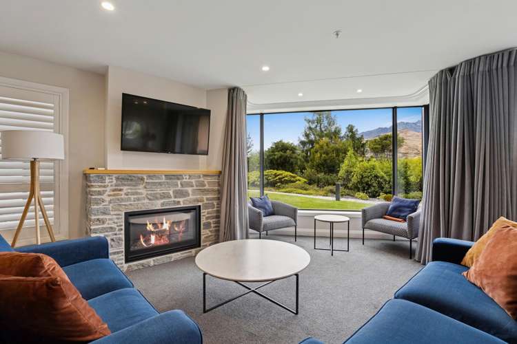 102/327 Frankton Road_1