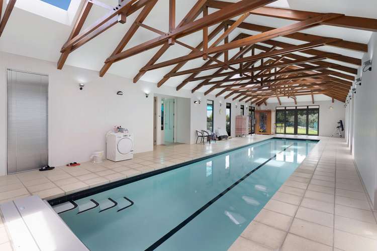 493 Whitford Road Whitford_11