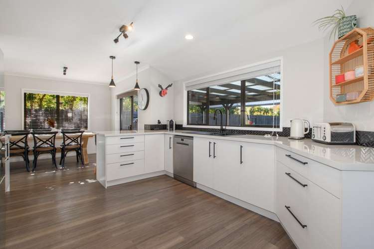 17 Andalusian Place 1131_1