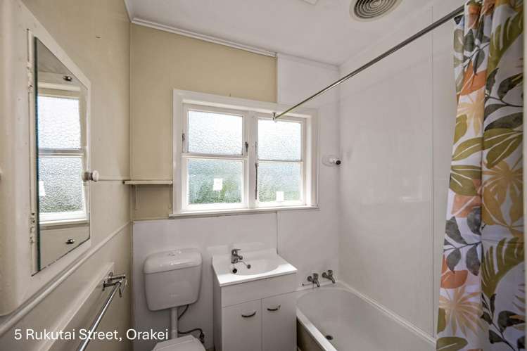 3, 5, 7, 9 and 11 Rukutai Street and 12 Godden Crescent Orakei_13