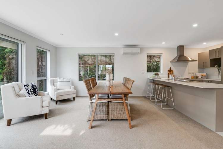 25 Maylee Crescent Gulf Harbour_7