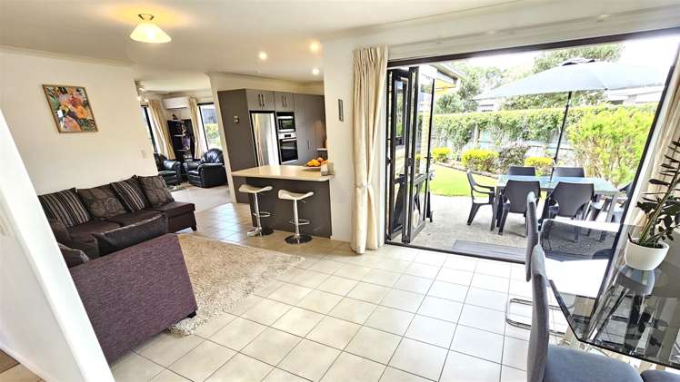 106 Benjamin Place Matarangi_11