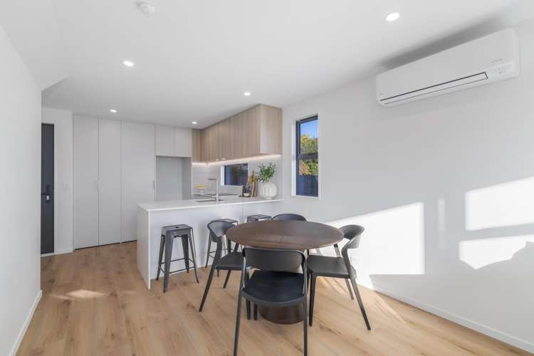 3/232 Geraldine Street Edgeware_4