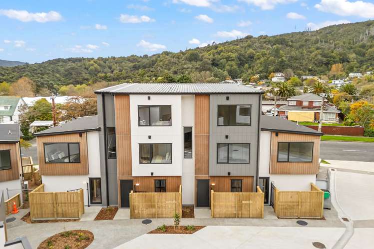 2,3,6,7,17,18;/4 Tawhai Street Stokes Valley_20