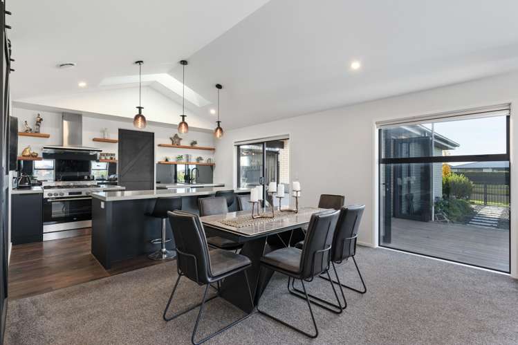 5 Carmella Drive_4