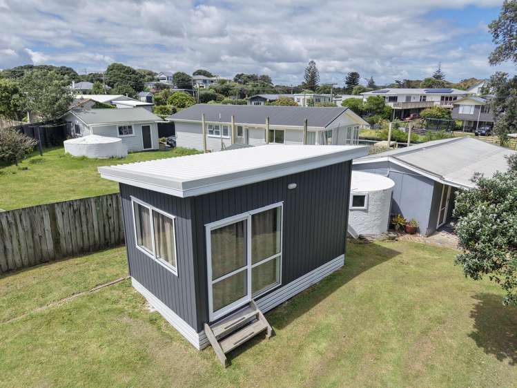 5 Bayly Street Baylys Beach_34