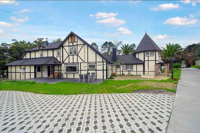 Comfortable & Convenient 3-Bedrooms in Titirangi