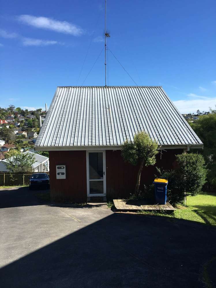 11B Helicon Place Sunnynook_15