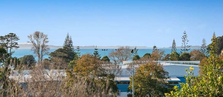 10 Rimu Road Stanmore Bay_2