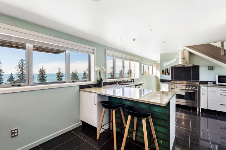 61/3 Shakespeare Road Napier South_3