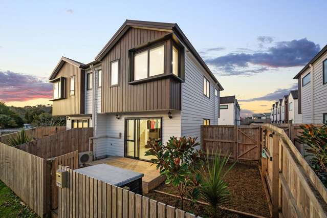 Effortless Modern Living - Move In & Enjoy!