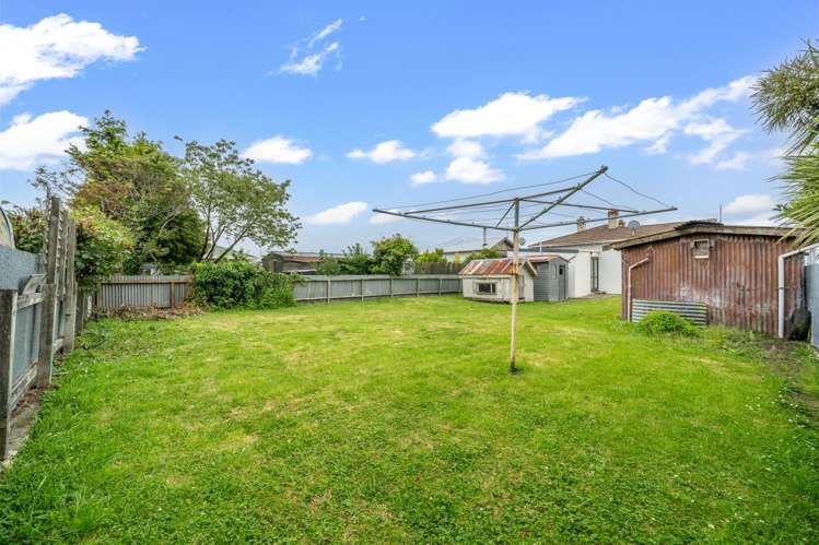 27 Lowe Street Avenal_20