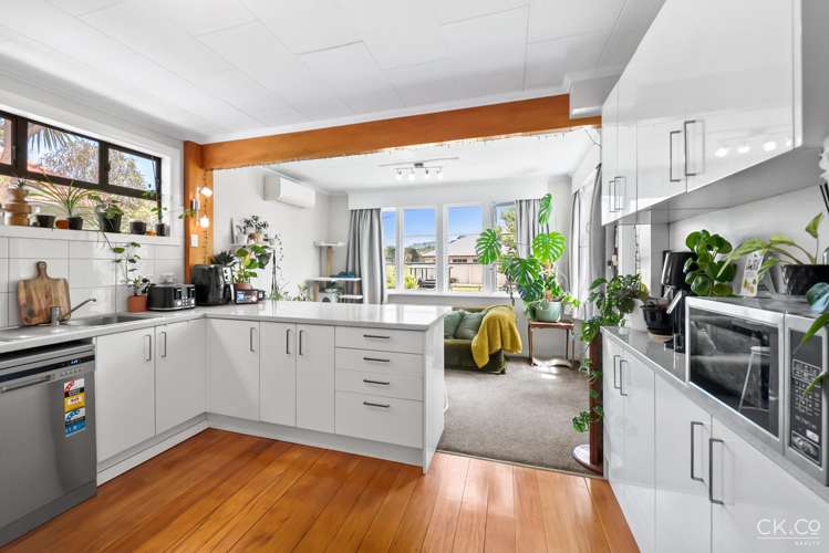 2 Churton Crescent Taita_6