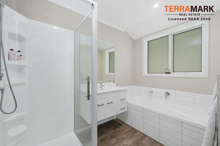 15 Banks Boulevard Whitby_14