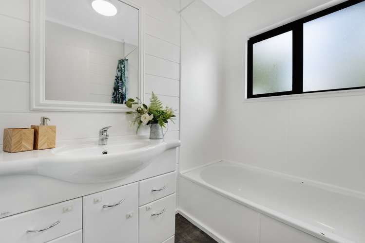 2/34 Gatman Street Birkdale_14