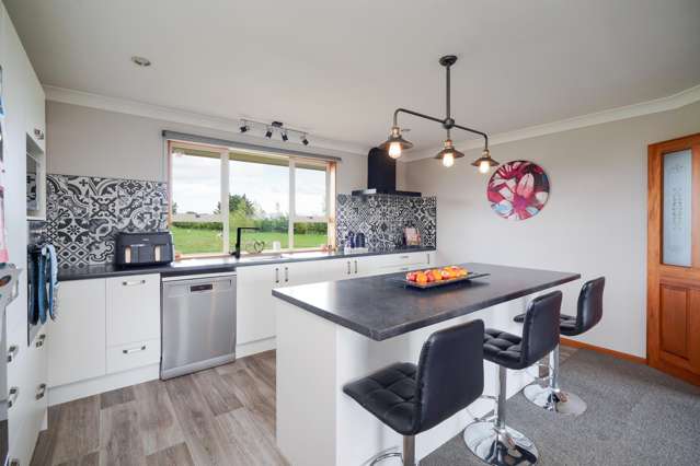 381 Bay Road West Plains_1